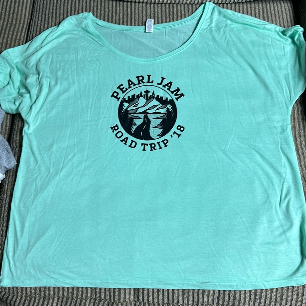 Pearl Jam Wrigley Crop Top Size Large